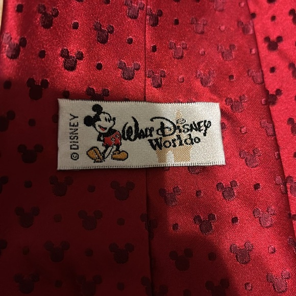 Walt Disney World tie - Picture 3 of 3